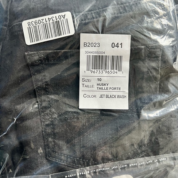 NWT Jean bundle - Picture 7 of 8